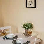 Apartment And Modern With Free Parking *